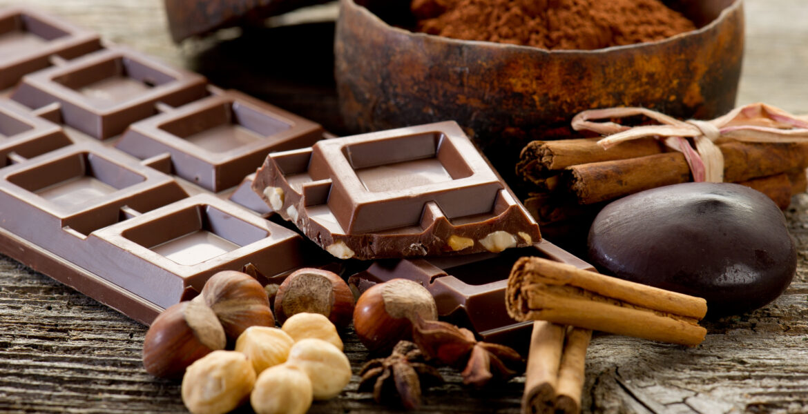 قیمت کاکائو chocolate with ingredients-cioccolato e ingredienti
